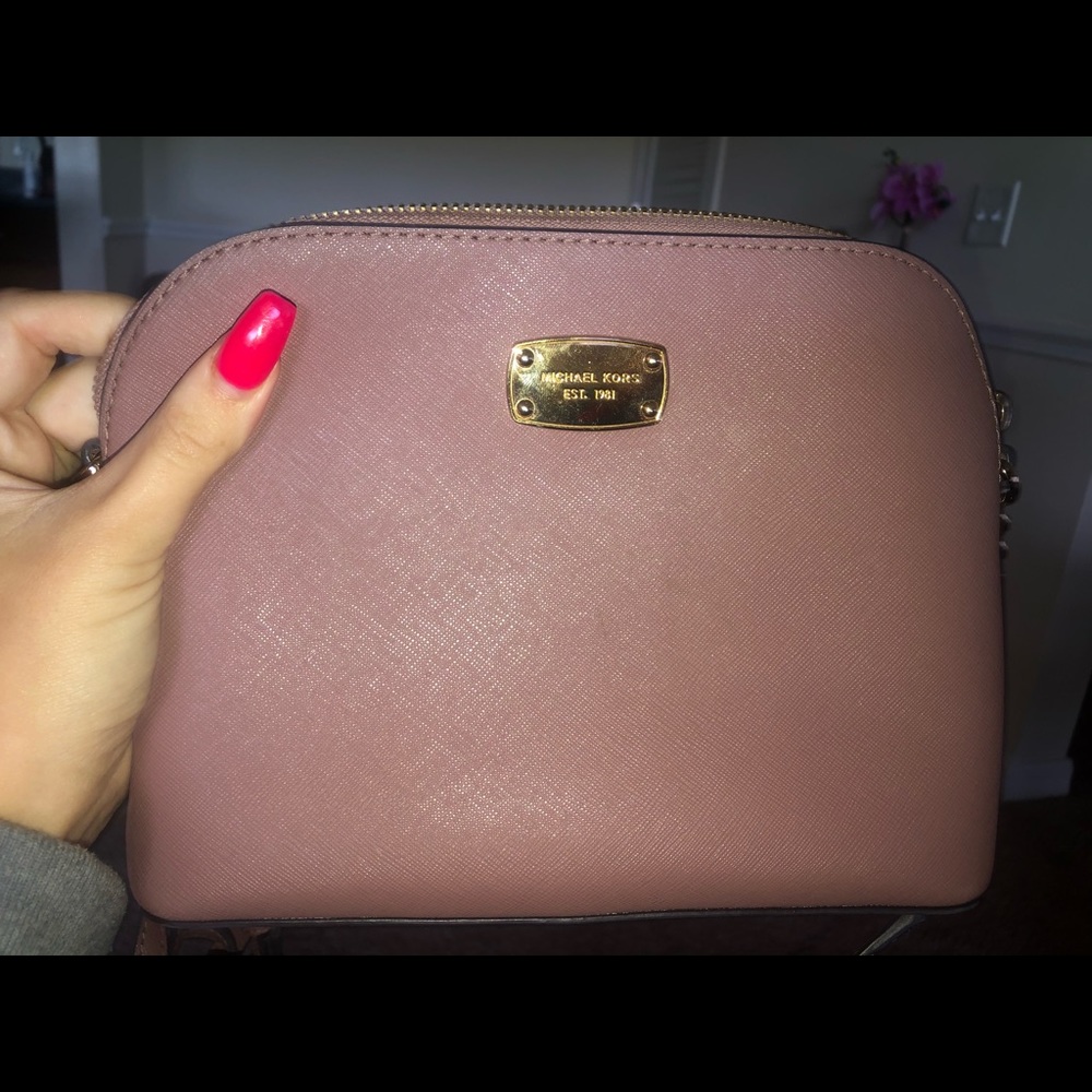 Michael kors crossbody